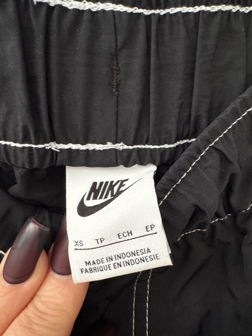Nike 90’s Y2K Black Track Tapered Leg with White Swoosh - Picture 2 of 4